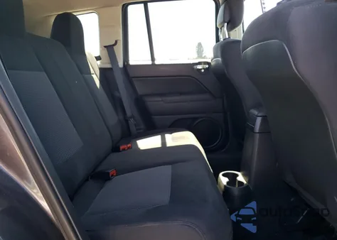 2016 Jeep Compass Sport из США, поврежденный, VIN 1C4NJDBB3GD551390